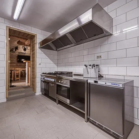 Nemesany Гостевой дом *